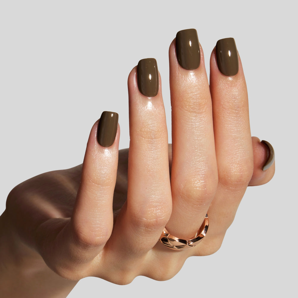 SMOKY OLIVE
